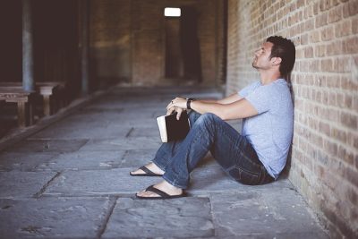 El Devocional: Baja Tus Expectativas