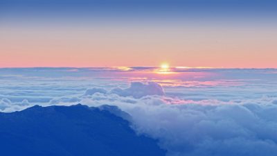 El Devocional: Más Atentos Al Mundo Invisible