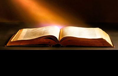 El Devocional: La Vida Está En La Palabra